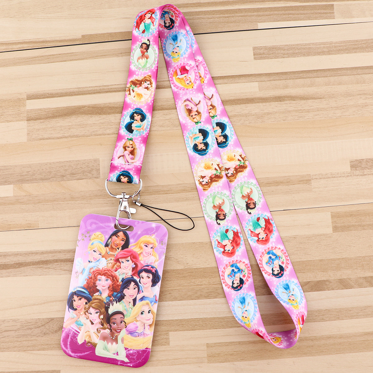 Disney Princesses Nursing Round - Integrert Badge Door